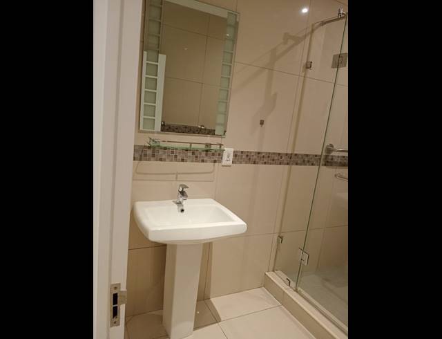 2 BEDROOM APARTMENT FOR SALE IN UMHLANGA RIDGE